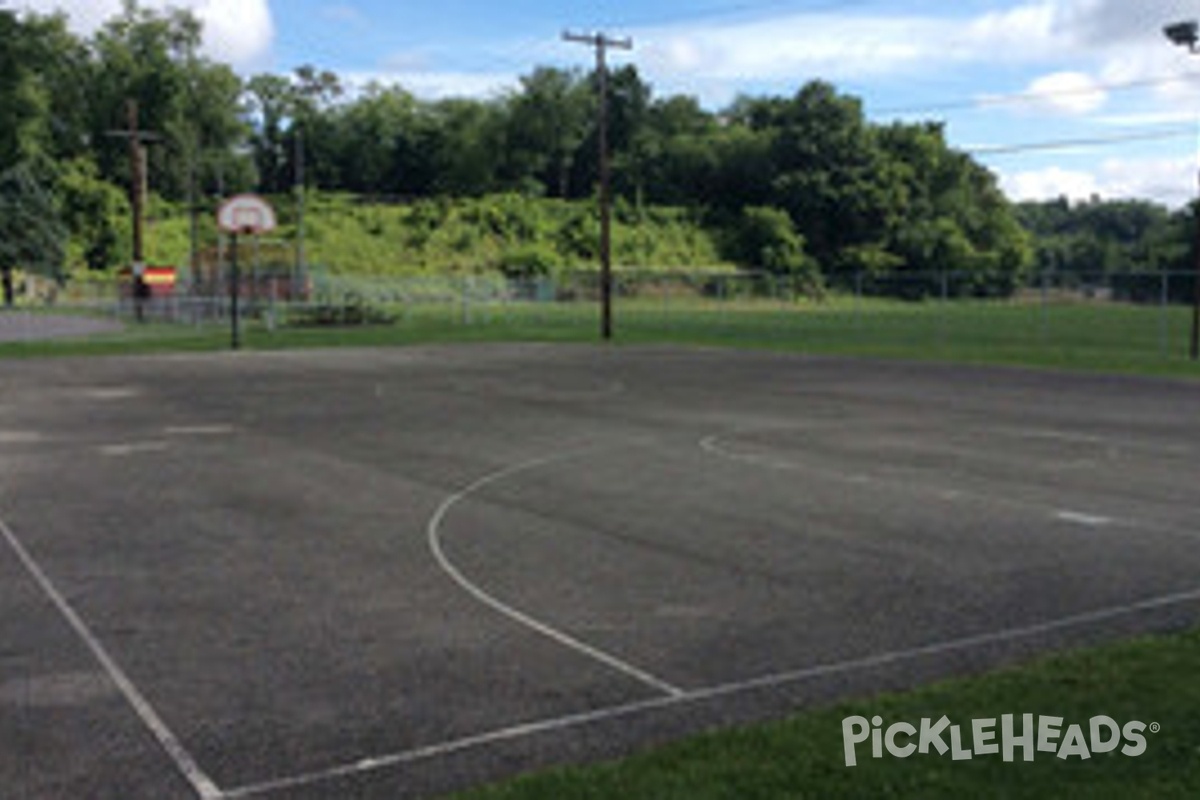 Photo of Pickleball at Bellevue Memorial Park